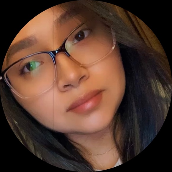 Profile Picture of Isamaria Jimenez (@isamar_31) on Poshmark