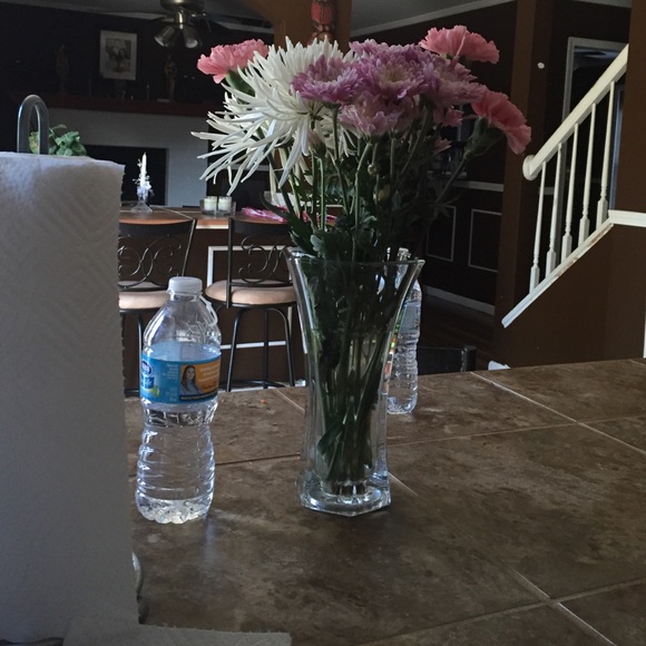 Profile Picture of Luz Grachen (@i_love_shoes101) on Poshmark