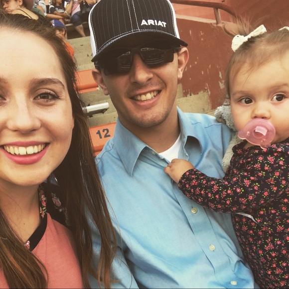 Profile Picture of Gabi Maddock (@gabimaddock) on Poshmark