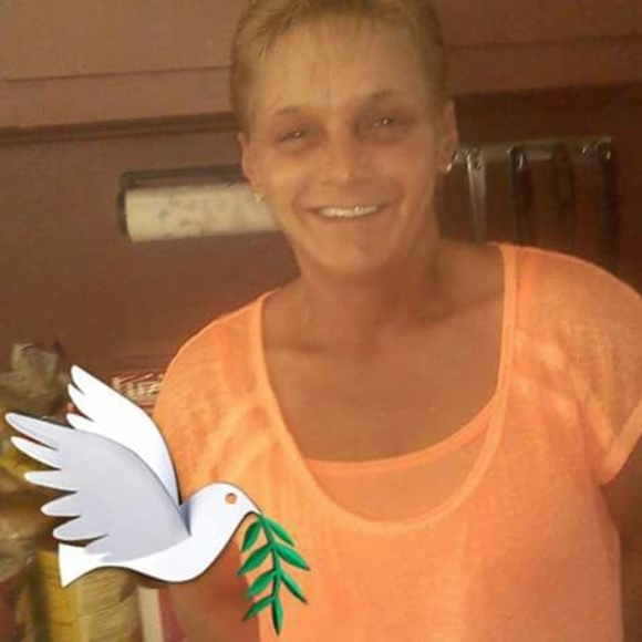 Profile Picture of Cindy Maynard (@annbruch48) on Poshmark