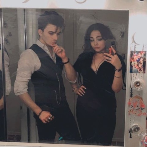 Profile Picture of Tyler Hannah (@tylerlambboy) on Poshmark