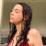 Profile Picture of Jéanne (@jeanne_warrennn) on Instagram