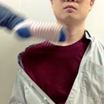 Profile Picture of 하상욱 / 시팔이 / 시잉여송라이터 / 센스머신 (@type4graphic) on Instagram