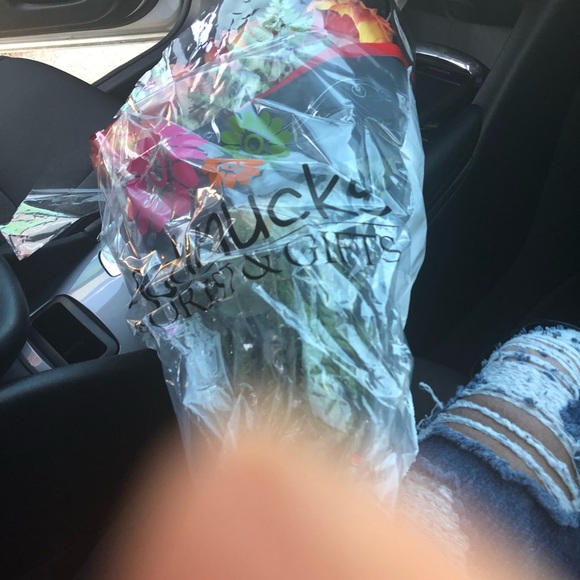 Profile Picture of Danielle Kennard (@daniellekennard) on Poshmark