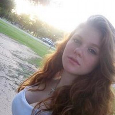 Profile Picture of Lindsey Hearn (@dancin_flowers) on Twitter