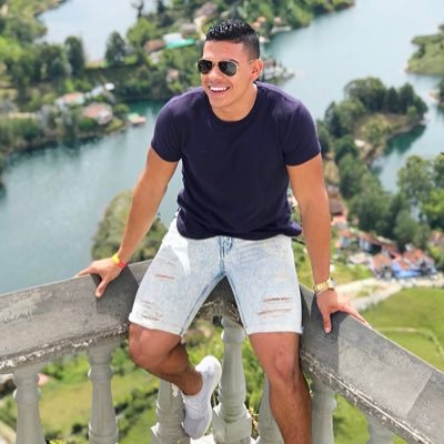 Profile Picture of Sebastian Toro (@sebastiantorooo) on Twitter