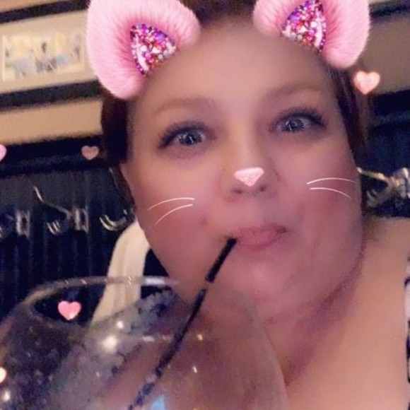 Profile Picture of Ladydee Dee (@ladydee0403) on Poshmark