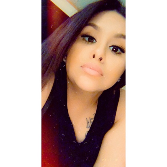 Profile Picture of Eloisa Vega (@emvmorgan) on Poshmark
