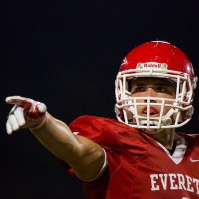 Profile Picture of Hunter Perrin (@big_juicy15) on Twitter