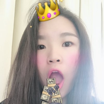 Profile Picture of Mavis Huang (@MavisHuang94) on Twitter