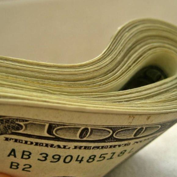 Profile Picture of Manny Gonzales (@mannyg205) on Poshmark