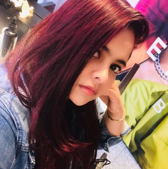 Profile Picture of Richa Choudhary (@richierich4922) on Poshmark
