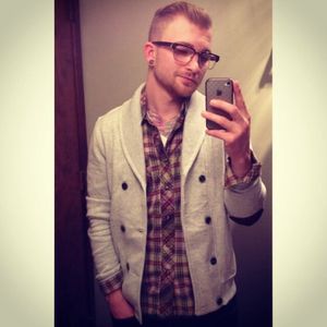 Profile Picture of Ronnie Ish (@ronnieishlend) on Myspace