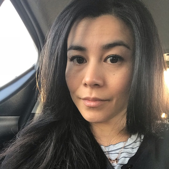 Profile Picture of Linda Sittler (@lindagraces) on Poshmark