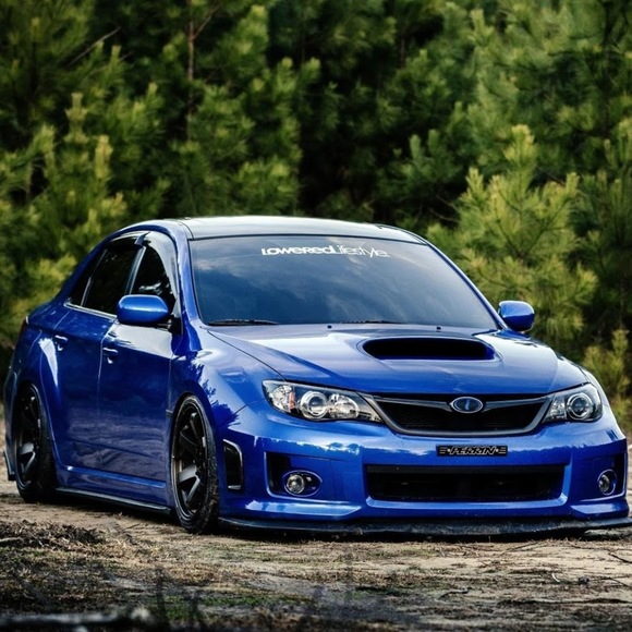 Profile Picture of Daniel Chen (@danchen617) on Poshmark