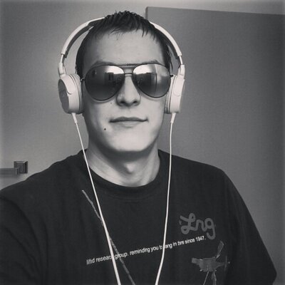 Profile Picture of Jeffrey Daniels (@SupraKr3w) on Twitter