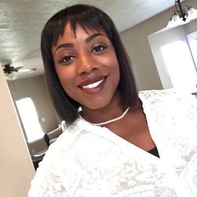 Profile Picture of Izzy Chiuchiarelli (@izzyrelli) on Twitter