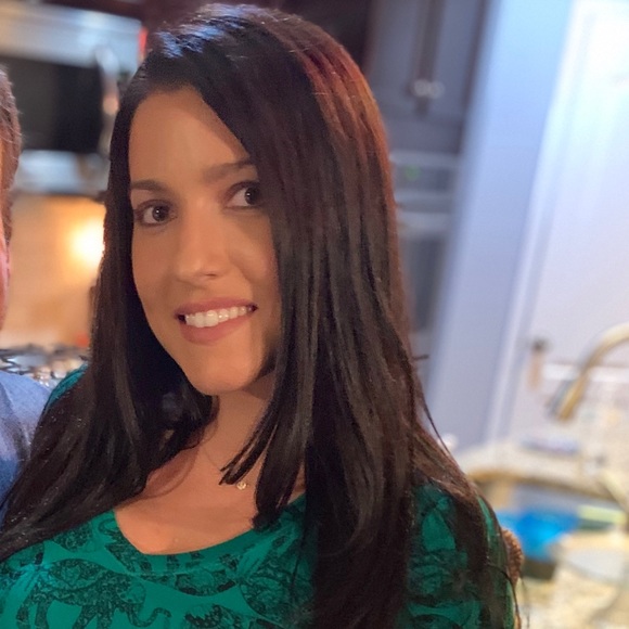 Profile Picture of Brittany Main (@mainattraction) on Poshmark