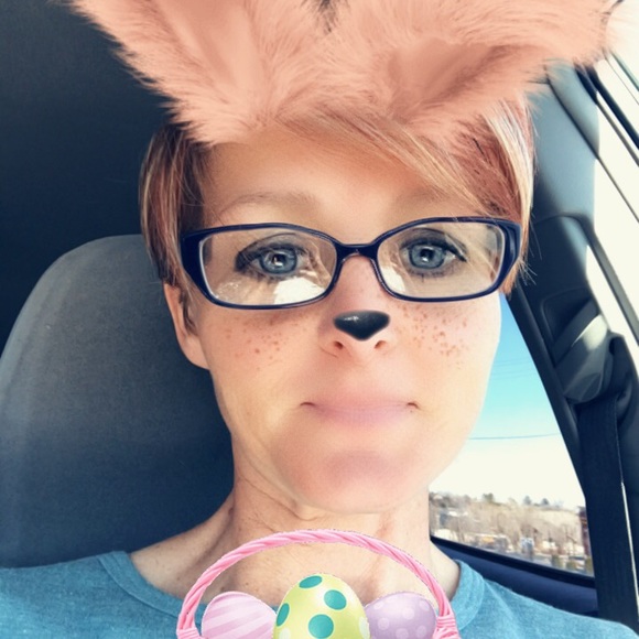 Profile Picture of Cami Nordmann (@canordee88) on Poshmark