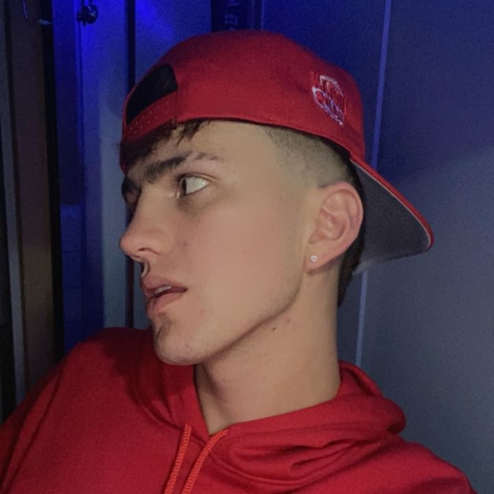 Profile Picture of 👅 (@david.coba) on Tiktok