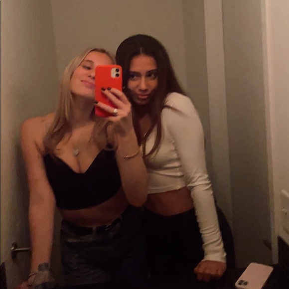 Profile Picture of Reagan Masek (@reamasek) on Poshmark