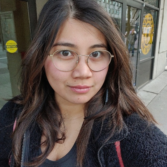 Profile Picture of Alex Belmonte (@danialex23) on Poshmark