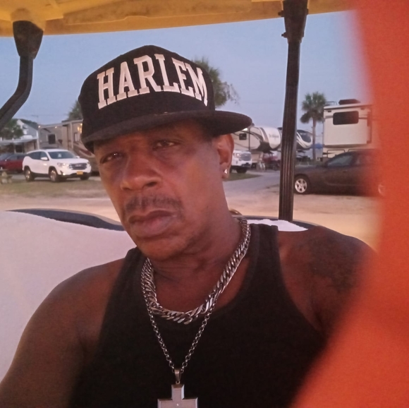 Profile Picture of Richard Taylor (@richardtaylo403) on Poshmark