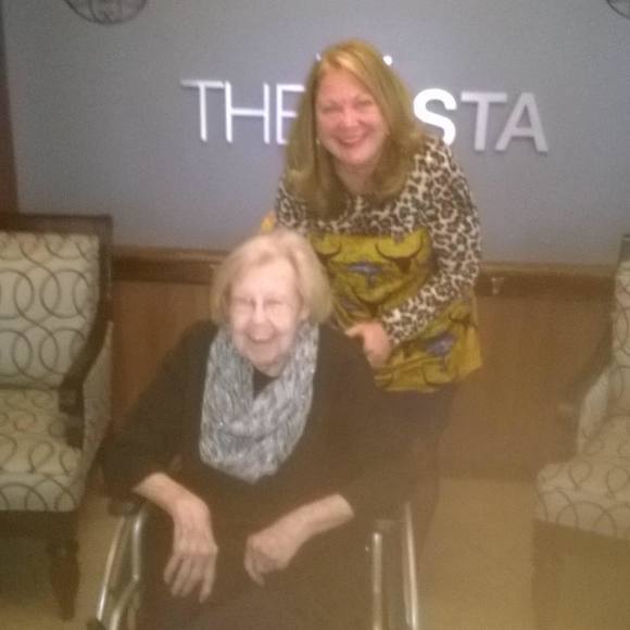 Profile Picture of Marcy Asbury (@asburymarcy) on Poshmark