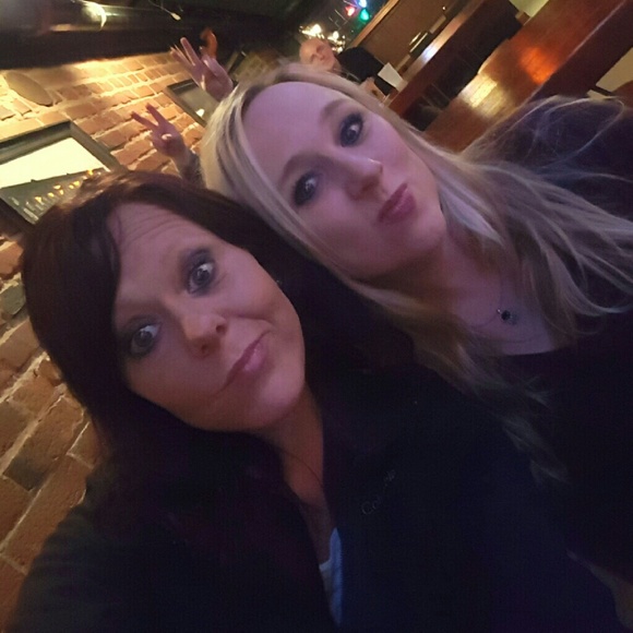 Profile Picture of Dottie Buck (@dottiebuck) on Poshmark