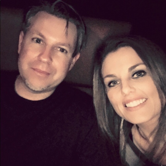 Profile Picture of Carly Wallace (@carly1738) on Poshmark