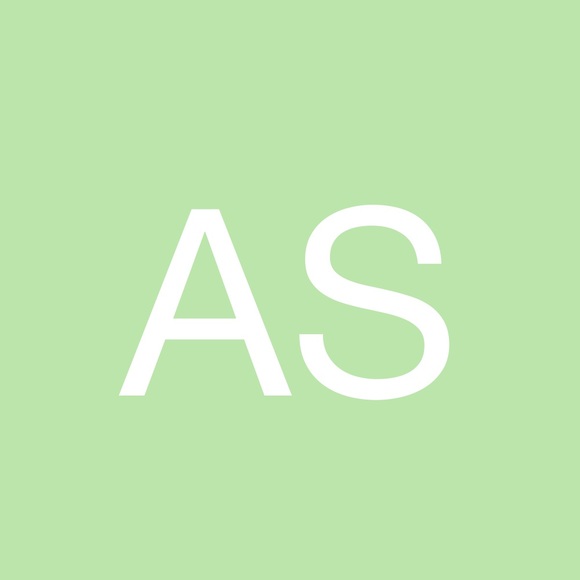 Profile Picture of Ann Stevenson adtev (@asteven1) on Poshmark