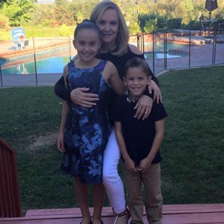 Profile Picture of Adrienne Sender (@adrienne.sender) on Facebook