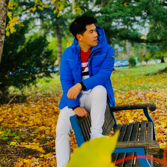 Profile Picture of Richard Yu (@retrieve817) on Poshmark