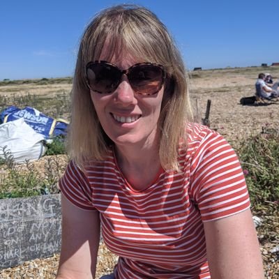 Profile Picture of Helen Chamberlain (@HelenJames84) on Twitter