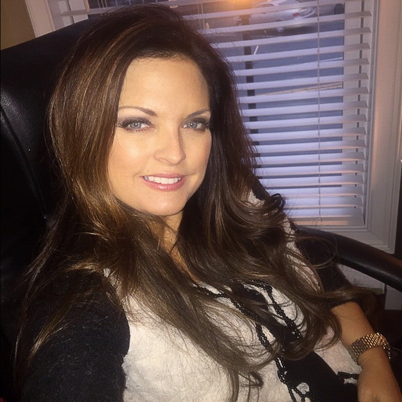 Profile Picture of Christina Justus (@christinajustus) on Poshmark