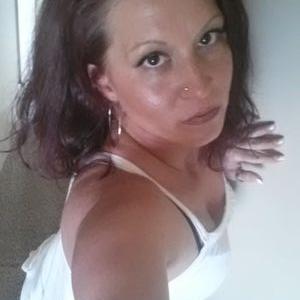 Profile Picture of Kristy Hinton (@543a9f0de146479) on Twitter