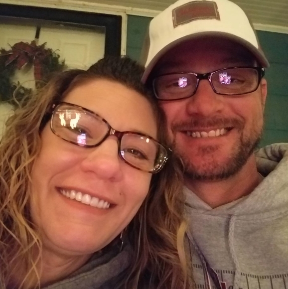 Profile Picture of Tim Azlin (@timazlin) on Poshmark