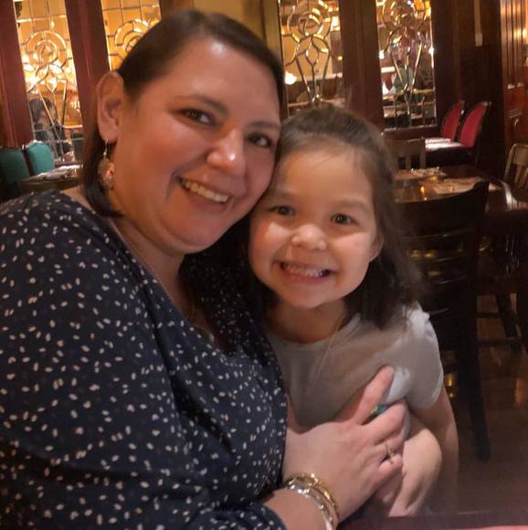 Profile Picture of Tamara Guthrie (@tamgu3) on Poshmark