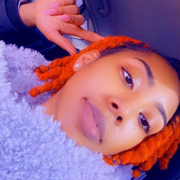 Profile Picture of Janese Deveaux (@janese707) on Poshmark