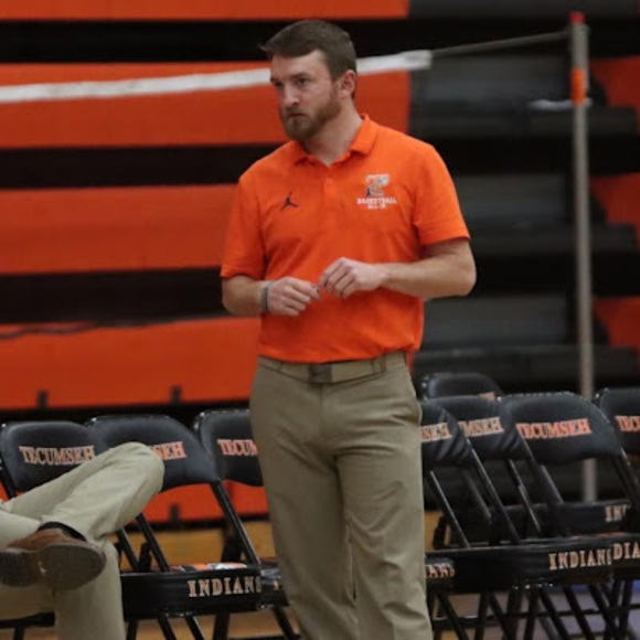 Profile Picture of Evan Cadmus (@evancadmus) on Poshmark