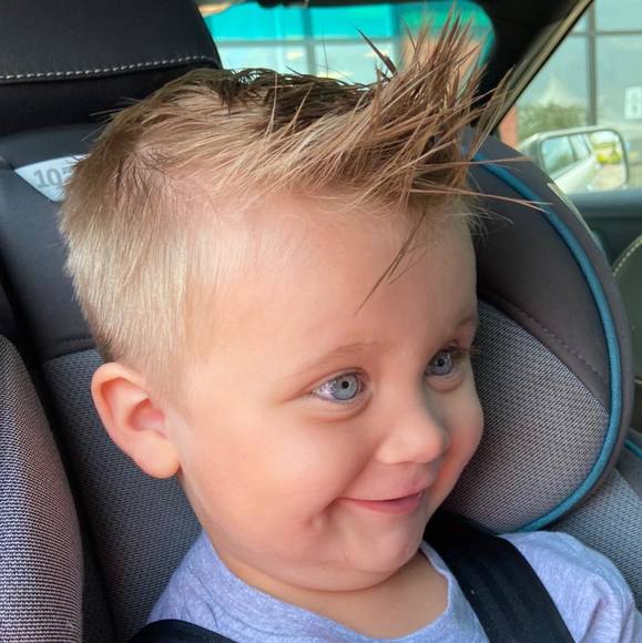 Casey Hodgson - Poshmark Profile Picture of Casey Hodgson (@cahodgson) on Poshmark