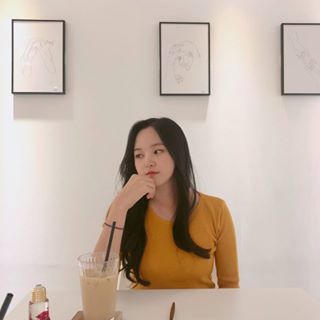 Profile Picture of 김하늘 (Haneul Kim) (@&) on Facebook