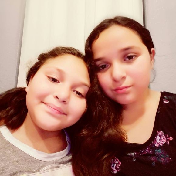 Profile Picture of Jess Mar (@marlene302003) on Poshmark