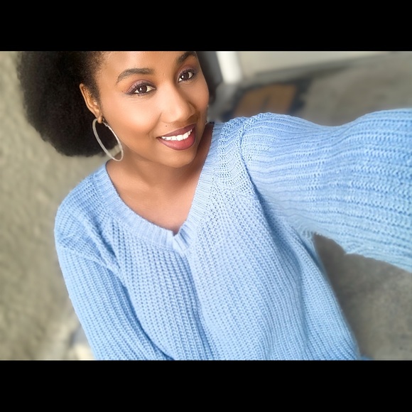 Profile Picture of Vashti Brown (@detachedvibes) on Poshmark