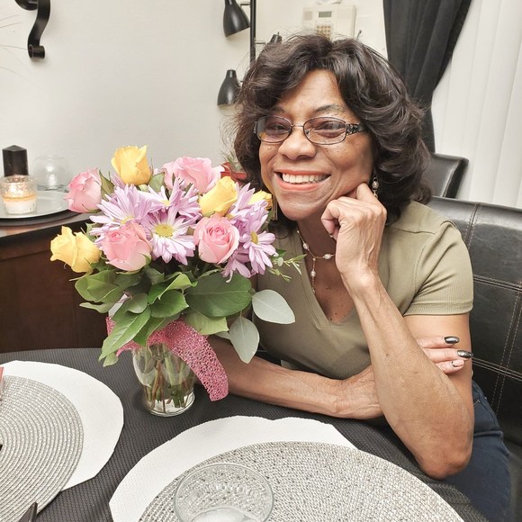 Profile Picture of Doris Ross (@dorisross) on Poshmark