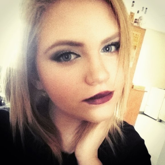 Profile Picture of Alexis Grubic (@agrubic1) on Poshmark