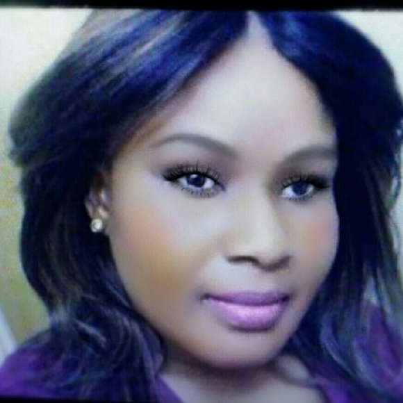 Profile Picture of Chrismene Severe (@chrismenesevere) on Poshmark