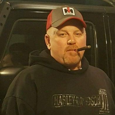 Profile Picture of Brian Loe (@BrianLoe3) on Twitter