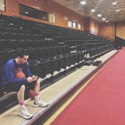 Profile Picture of Chris Wrenn (@CWrenn33) on Twitter