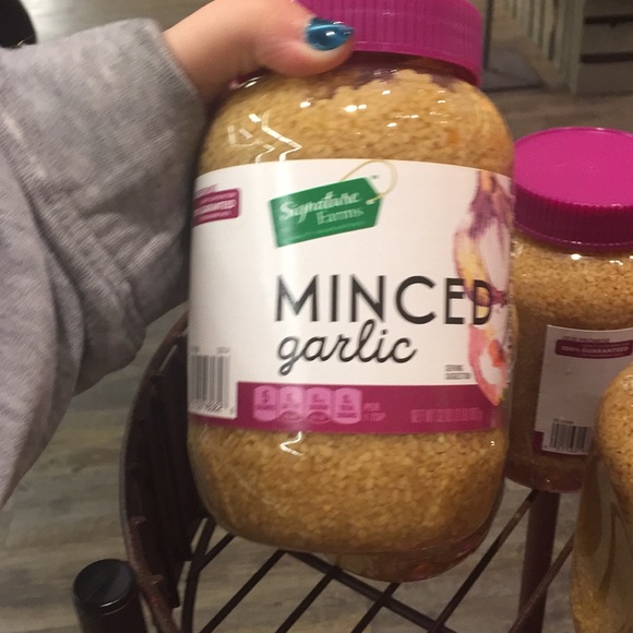 Profile Picture of Lillian Clanton (@littlelily1_) on Poshmark